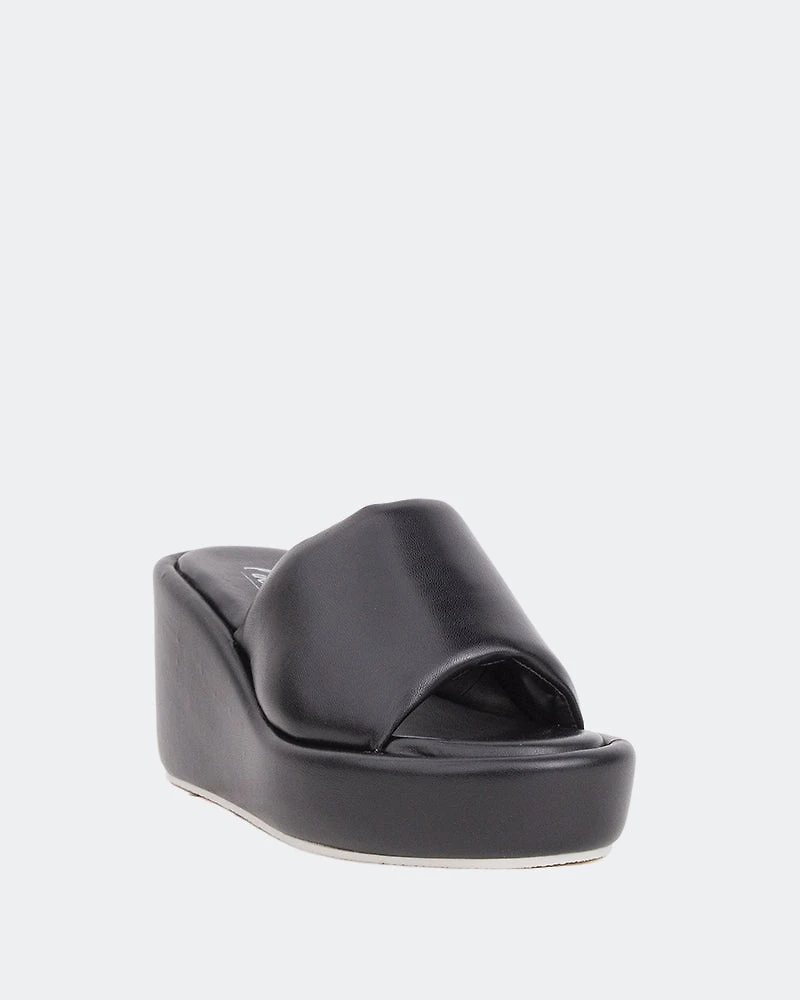 Dolores Black Leather