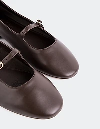 Erynnis Brown Leather