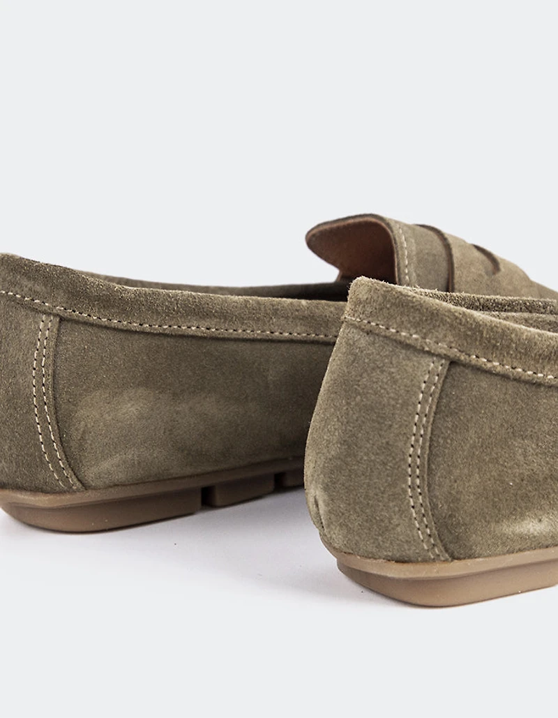 Ezzie Khaki Suede