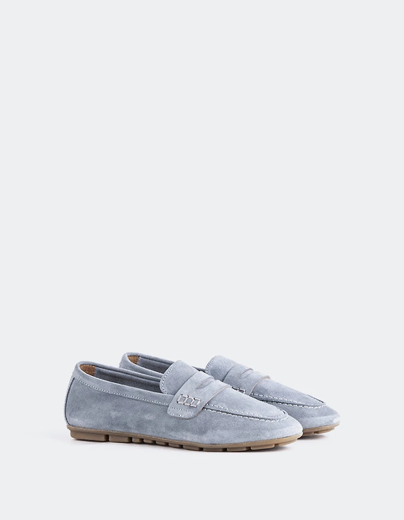 Ezzie Lt. Blue Suede