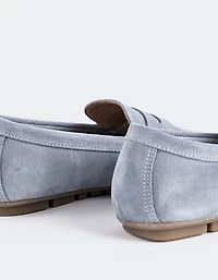 Ezzie Lt. Blue Suede