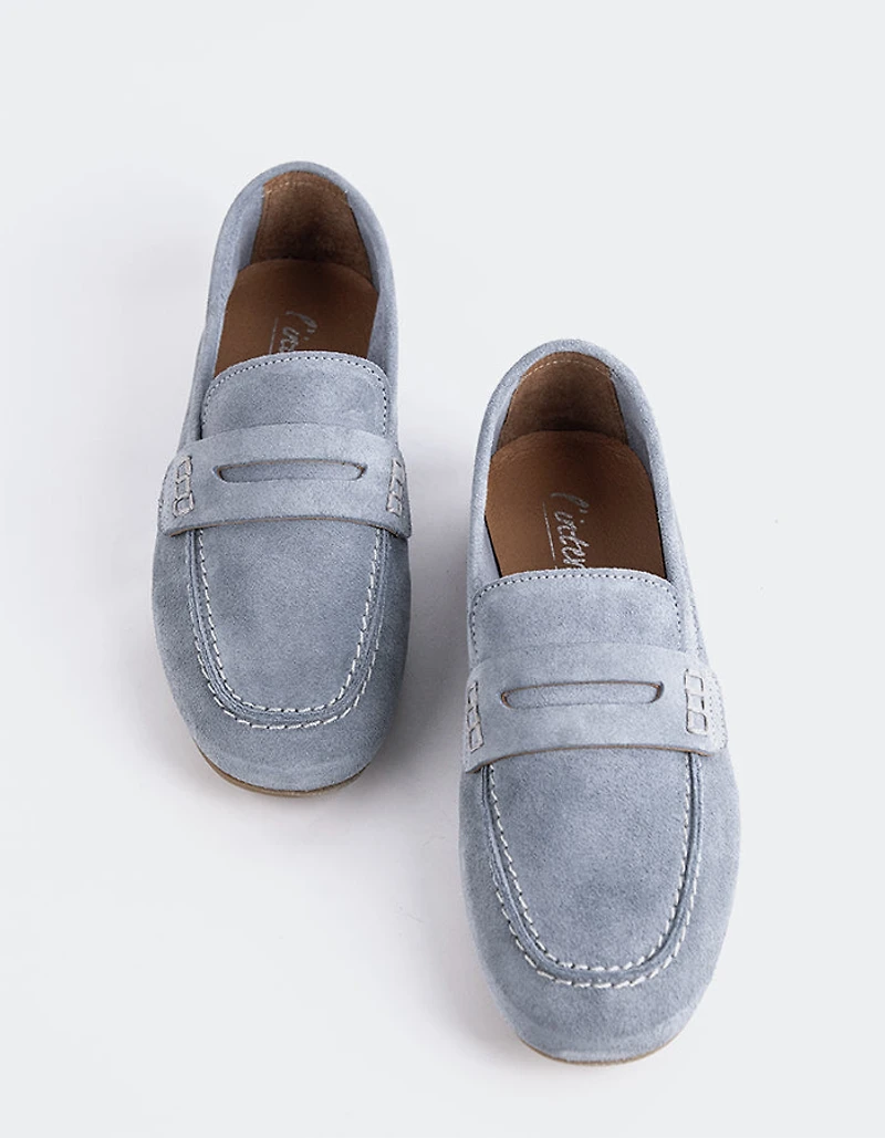 Ezzie Lt. Blue Suede