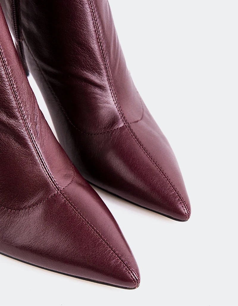 Farron Burgundy Leather