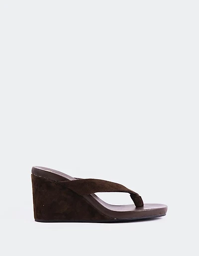 Felly Brown Suede