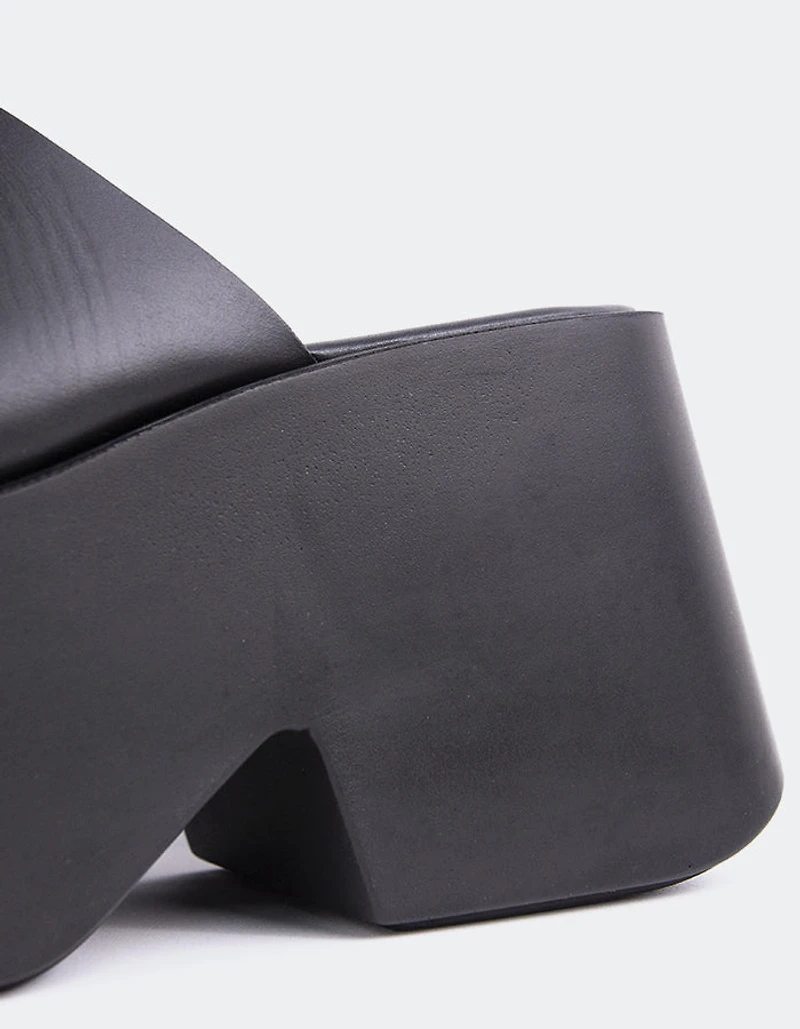 Fidèle Black Leather