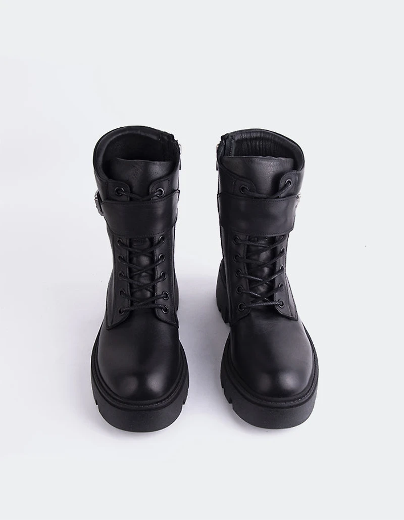 Flensburg Black Leather