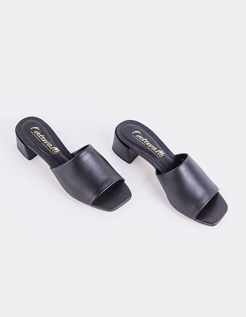 Fortunata Black Leather