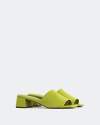 Fortunata Light Green Leather