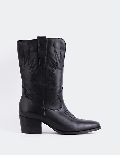Freyr Black Leather