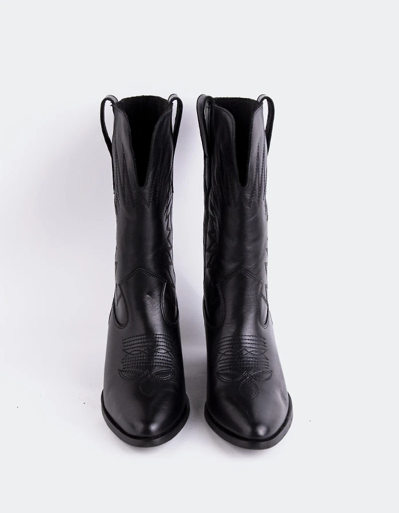 Freyr Black Leather