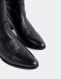 Freyr Black Leather