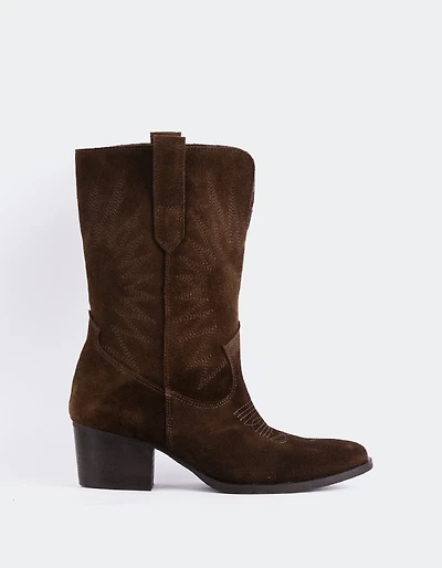 Freyr Brown Suede
