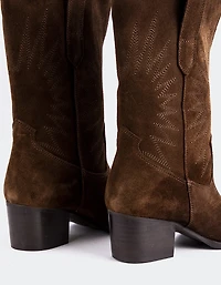 Freyr Brown Suede