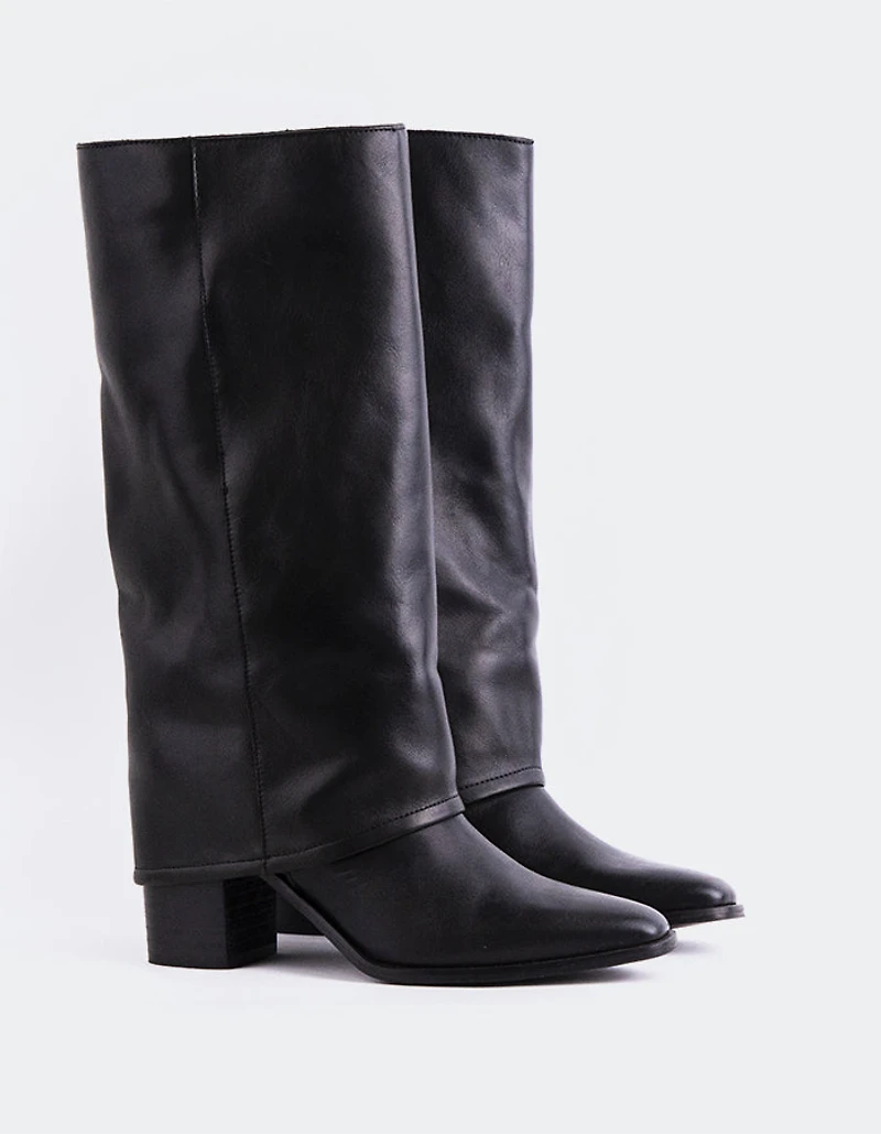 Frigg Black Leather