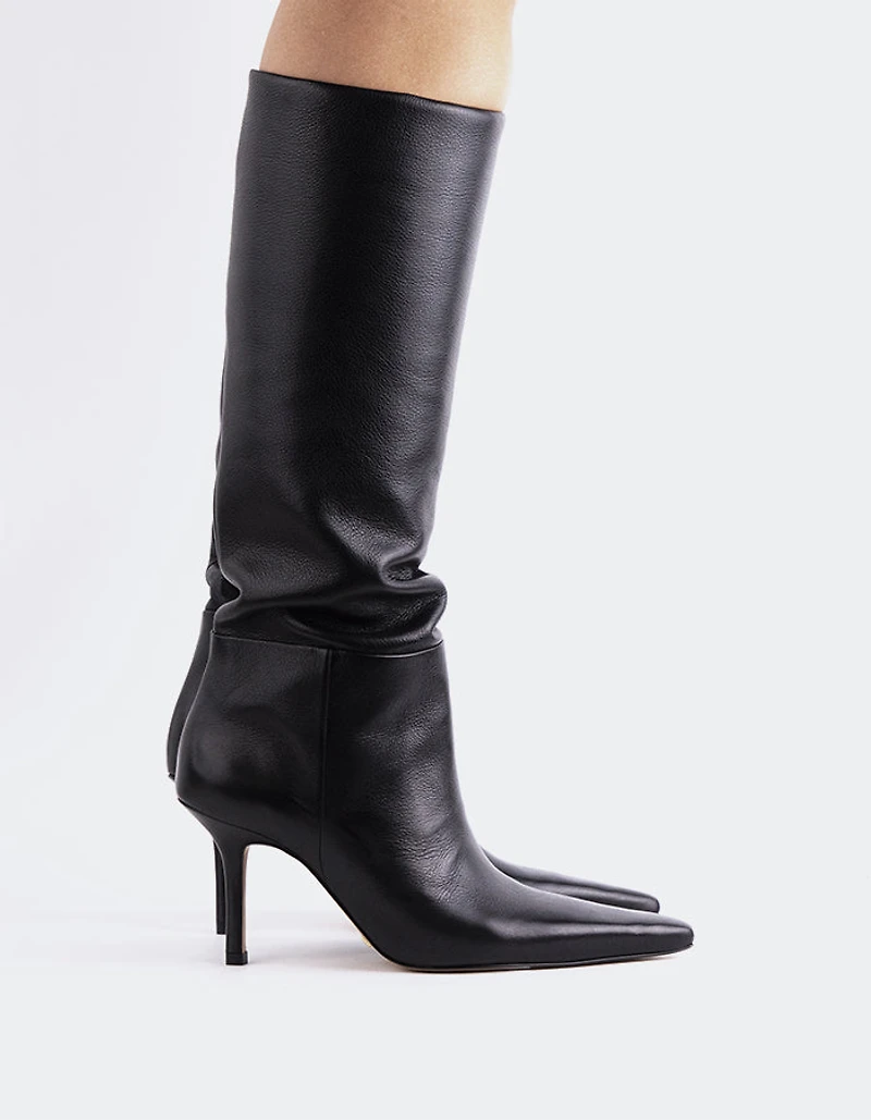 Gladez Black Leather
