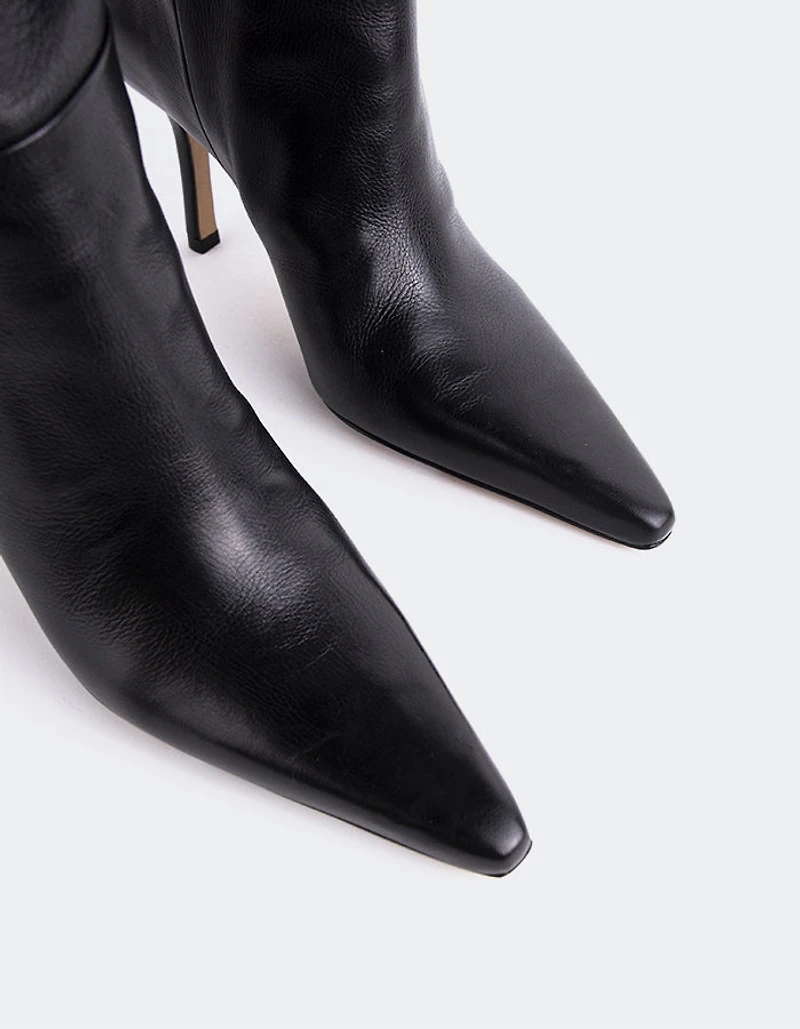 Gladez Black Leather