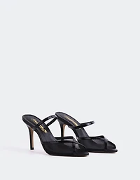 Gloxinia Black Leather