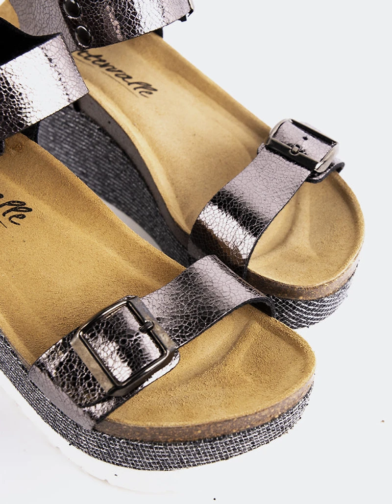 Goldie Pewter Cracked Leather