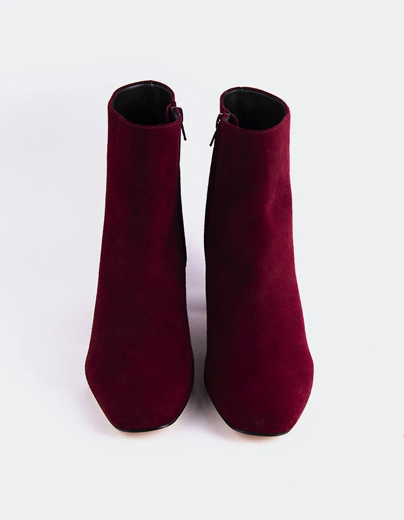 Gracyn Burgundy Suede