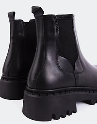 Hayes Black Leather