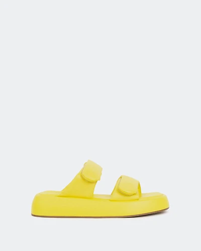 Isoria Yellow Leather