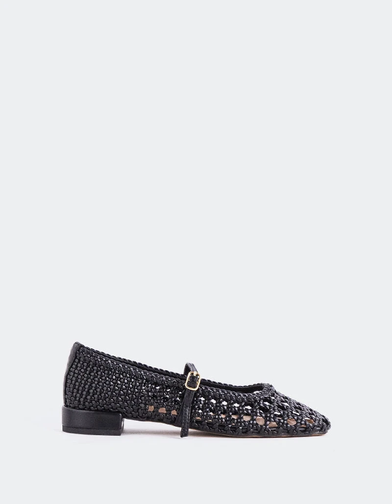 Izaro Black Woven