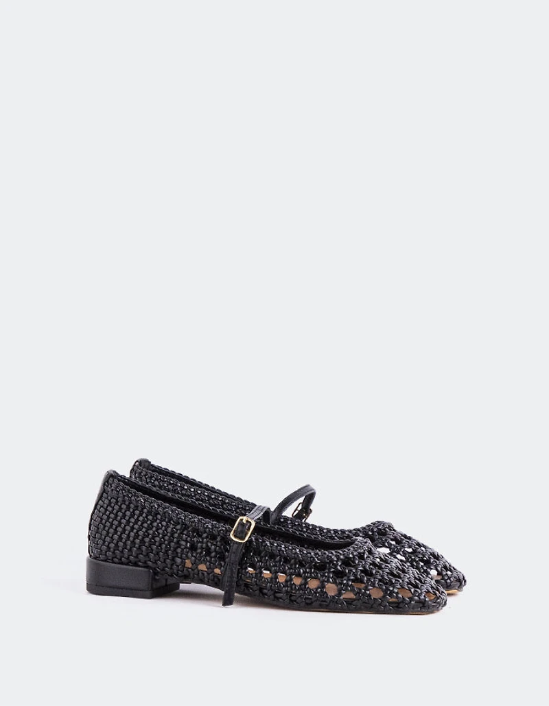 Izaro Black Woven