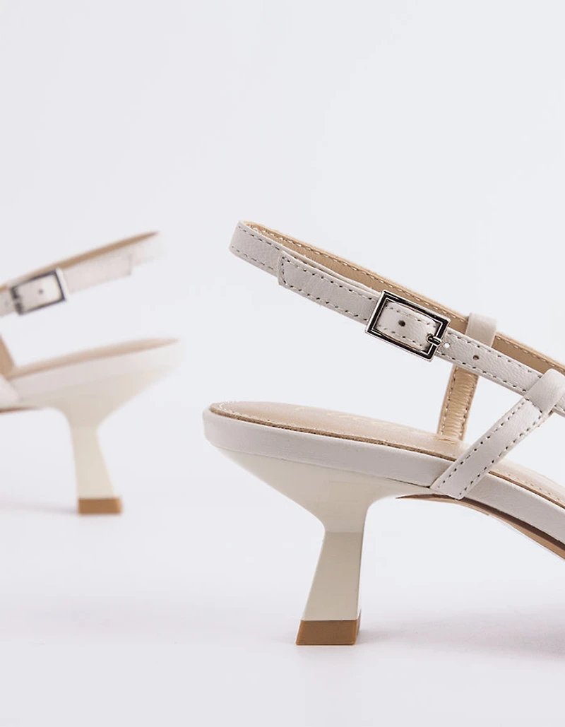 Kasteel White Leather