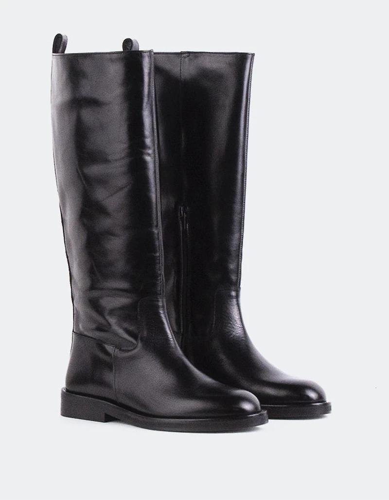 Lherma Black Leather