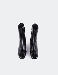 Lioni Black Naplack