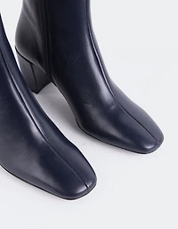 Lioni Navy Leather