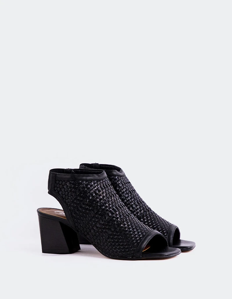 Liza Black Leather