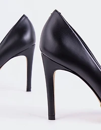 Love Black Leather
