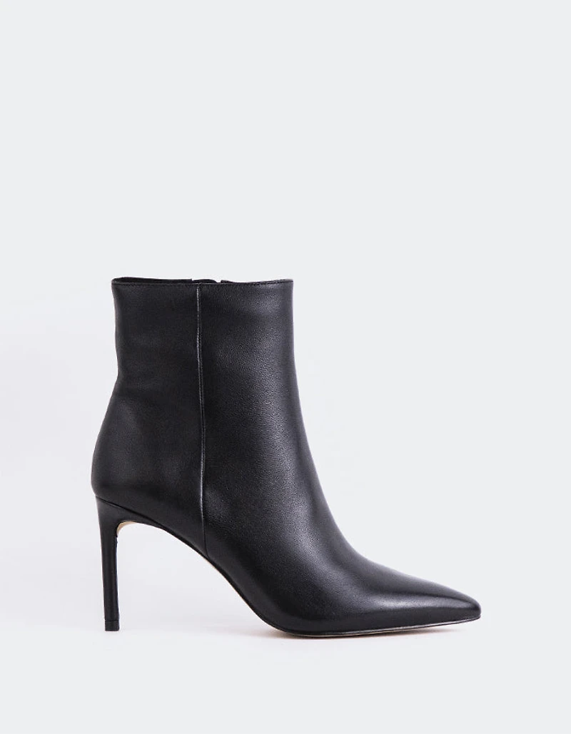 Lyle Black Leather