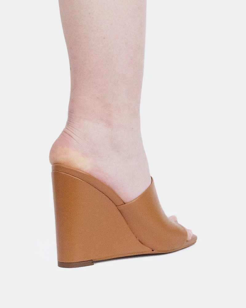 Minerva Tan Leather