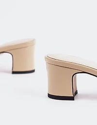 Montfort Nude Patent