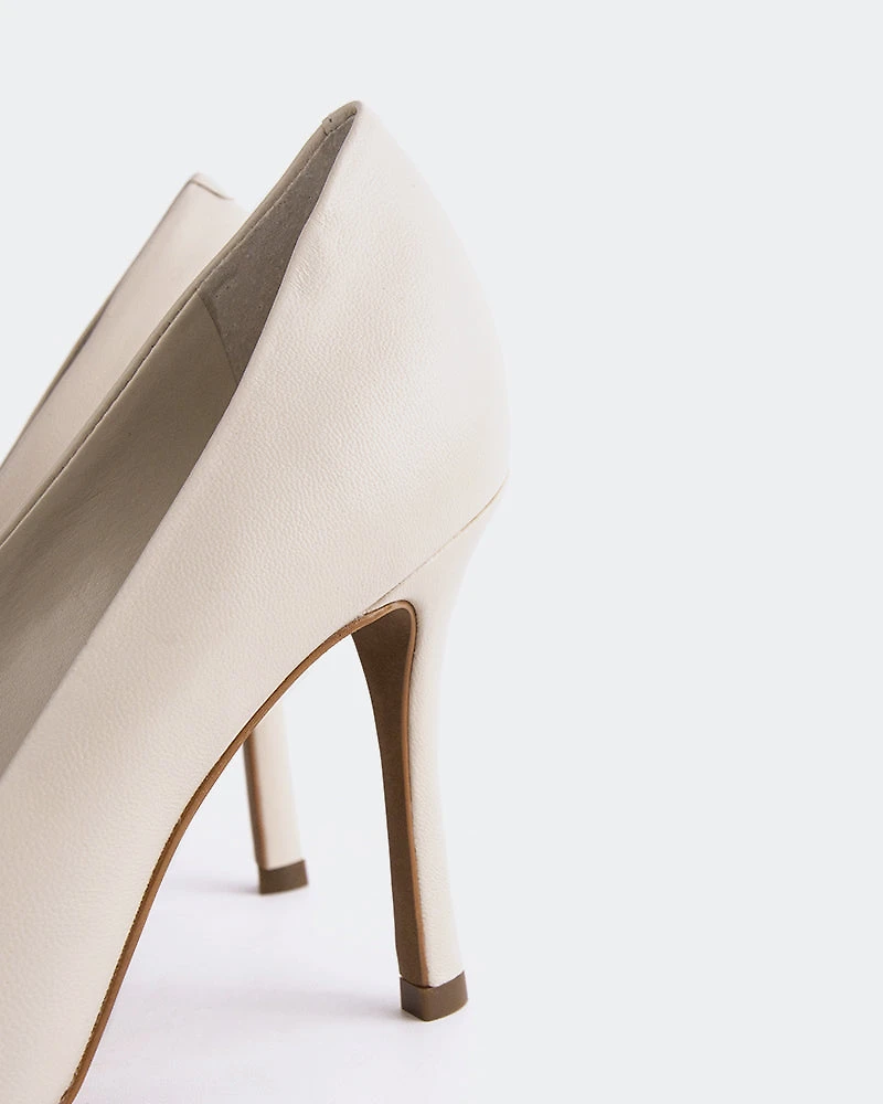 Moraya Off White Leather