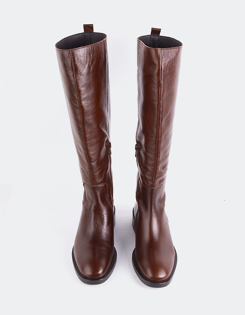 Moyle Chestnut Leather