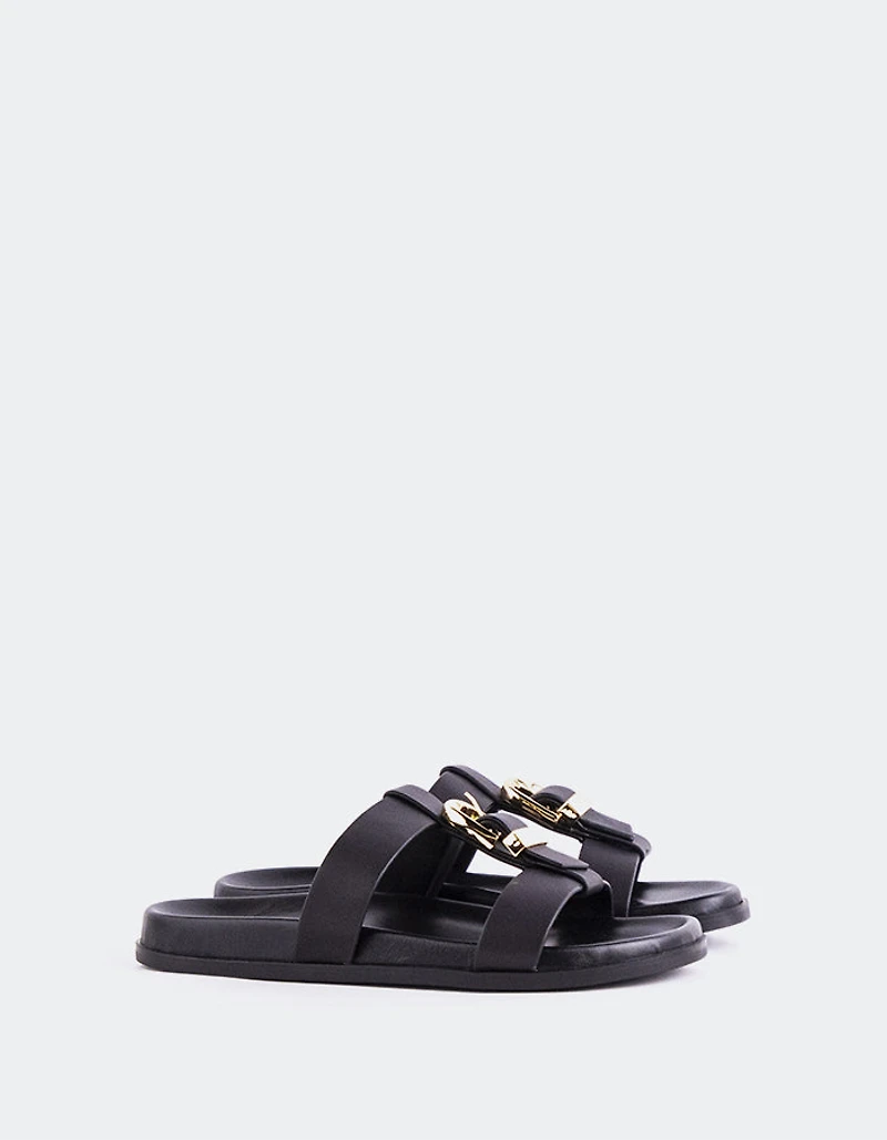 Omma Black Leather
