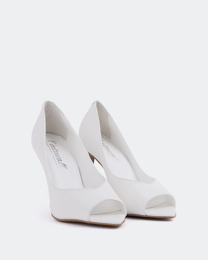 Poise White Leather