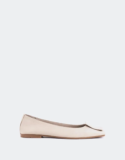Prianca Grey Leather