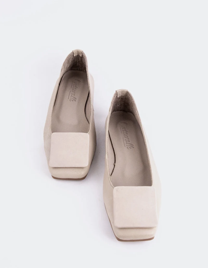 Prianca Grey Leather