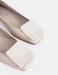 Prianca Grey Leather