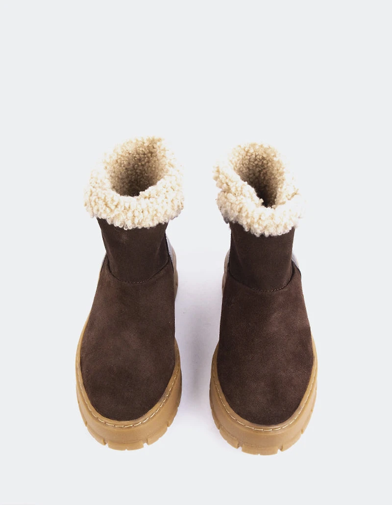 Primord Brown Suede
