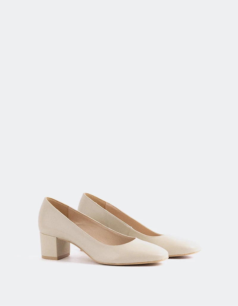 Raynan Beige Leather
