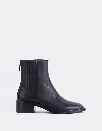 Remie Black Leather