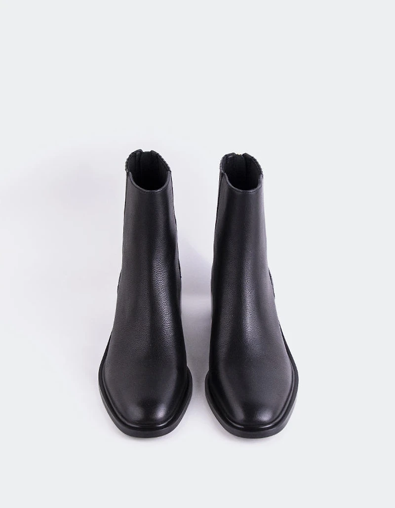Remie Black Leather