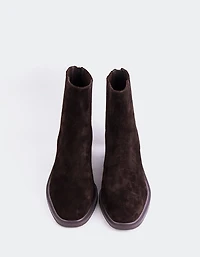 Remie Brown Suede