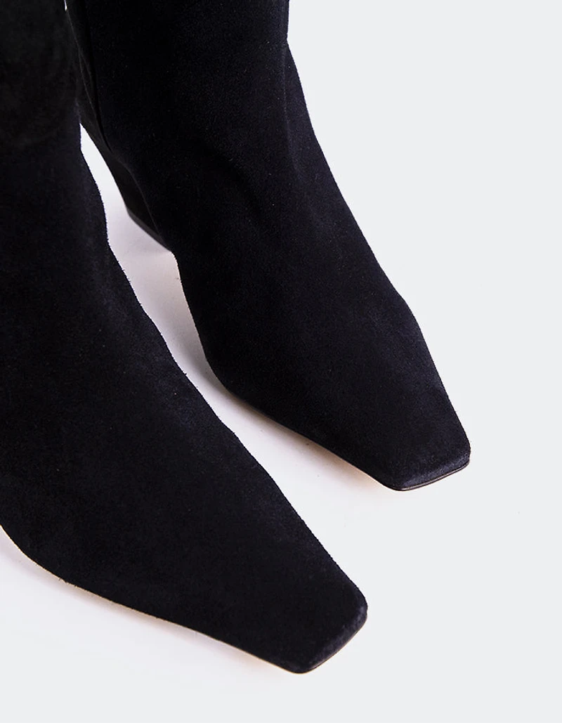 Renesme Black Suede