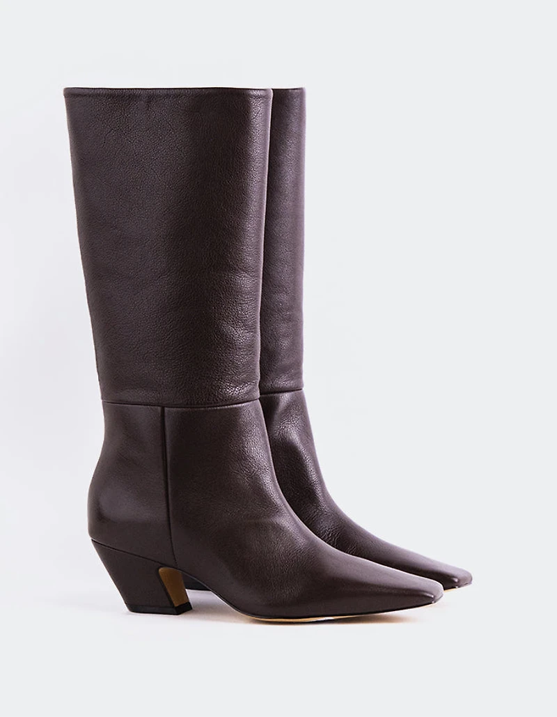 Renesme Brown Leather